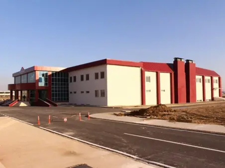 AKÜ ANTRENMAN SALONU KAPALI VE AÇIK SPOR TESİSLERİ