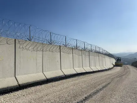 HATAY İLİ HUDUT HATTINA ACİL SINIR FİZİKİ GÜVENLİK SİSTEMİ 