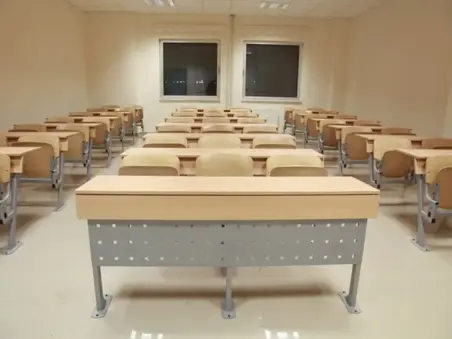 AKÜ ANTRENMAN SALONU KAPALI VE AÇIK SPOR TESİSLERİ