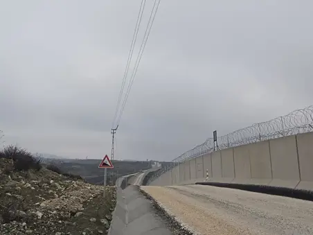 HATAY İLİ HUDUT HATTINA ACİL SINIR FİZİKİ GÜVENLİK SİSTEMİ 