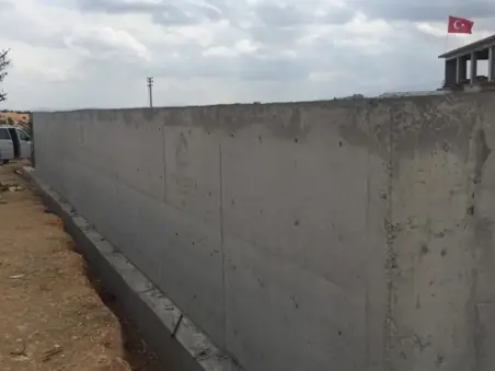 ANTALYA-KORKUTELİ KAPALI HAYVAN PAZARI