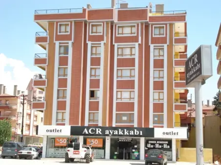 ESENBOĞA HAVA ALANI YOLUNDAKİ BİNALAR