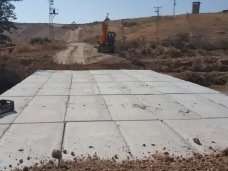 ADANA BÜKÜLMEZ HUDUDT HATTI AFRİN ÇAYI BÖLGESİNE YÜKSEK GÜVENLİKLİ TEL ÇİT TAPIMI