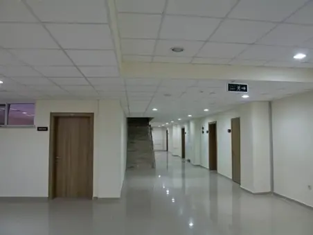 AKÜ ANTRENMAN SALONU KAPALI VE AÇIK SPOR TESİSLERİ