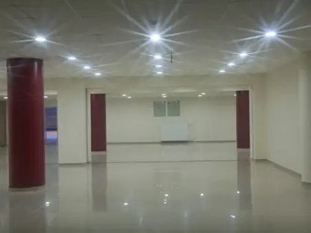 AKÜ ANTRENMAN SALONU KAPALI VE AÇIK SPOR TESİSLERİ