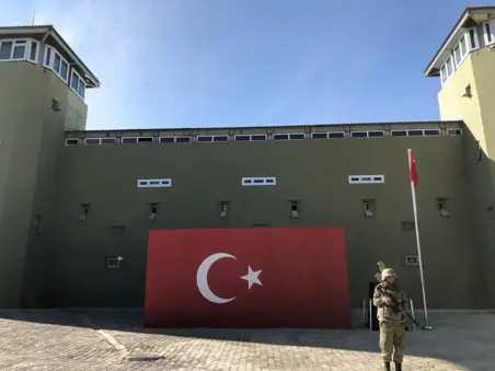 HAKKARİ İLİ ŞEMDİNLİ İLÇESİNDEKİ TEKELİ BABUŞ TEPE 150 KİŞİLİK BÖLÜK MERKEZİ