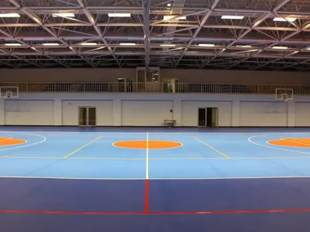 AKÜ ANTRENMAN SALONU KAPALI VE AÇIK SPOR TESİSLERİ