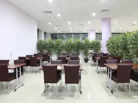 AKÜ ANTRENMAN SALONU KAPALI VE AÇIK SPOR TESİSLERİ